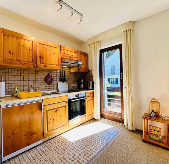 Ferienwohnung Lotti + Hochschwarzwald Card ทิทิเซ-นอยชตัดท์ ภายนอก รูปภาพ